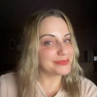 Tina Goldberg's Instagram, Twitter & Facebook