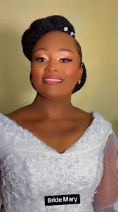 Mary Berg Hairstyles