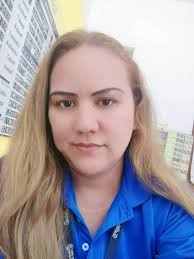 Hay es donde quiero estar💖😍 Si un día me ven con un hombre tranquilo, sin  vicios, enfocado en SUS metas, que ya haya quemadola etapa de salir con  todas, sin malos amigos,