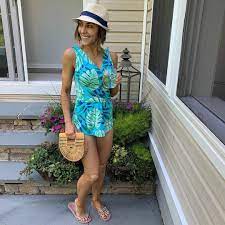 Amy teasing again with pretty little toes. Amy Stran Feet Adore Your Toes Weekly Roundup 4 19 25 2020 Tv Nail Files Amy Stran Is An American Qvc Host As Well As A Bog Writer Who Started Her