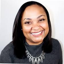 Elisha Mackey's Instagram, Twitter & Facebook