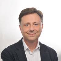 Vincent Manuel's Instagram, Twitter & Facebook