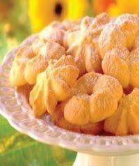 Custard Cookies 250g Stork Bake Room Temperature 200g 1 Cup Castor Sugar 5ml 1 Tsp Vanilla Essence 2 Eggs 625ml Custard Cookies Recipes Custard Biscuits