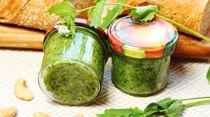 Pesto Aus Knoblauchsrauke Und Walnussen Genuss Des Lebens Vegetarische Gesunde Rezepte Rezept Knoblauchsrauke Pesto Rezepte