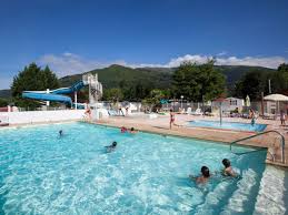 Camping Avec Piscine A Argeles Gazost Dans Les Hautes Pyrenees Á Domaine De La Tour