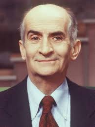 Jako komik se až ve svých padesáti letech stal filmovou hvězdou v celoevropském měřítku. Louis De Funes Grosse Gewicht Masse Alter Biographie Wiki