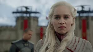 Be emilia clarke's hand of the queen at the final game of thrones premiere. Game Of Thrones Emilia Clarke Nicht Glucklich Uber Die Spin Offs