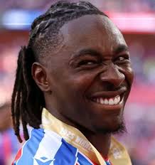 😳 'Completely unacceptable' 😬 'Should be his last game for the club' 😡  'Can't leave soon enough' Read more 👇