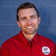 Ben Burke's Instagram, Twitter & Facebook