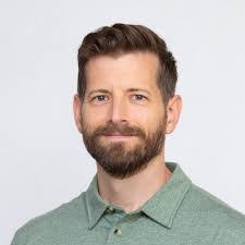 Danielle Hanks's Instagram, Twitter & Facebook