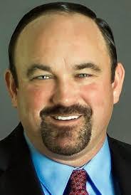 Clint Moses's Instagram, Twitter & Facebook