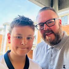 Watch as Essex and @Metropolitan Police officers stop two men in a Ford  Focus