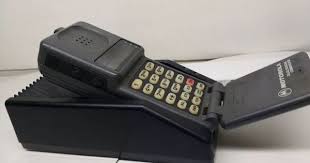 A nokia está planejando relançar o modelo 3310, conhecido por muitos no brasil como tijolão. Relembre Os Celulares Que Ja Foram O Sonho De Consumo Dos Brasileiros Fotos R7 Tecnologia E Ciencia