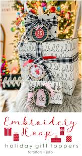 These embroidery ideas are perfect for beginners and teens, easy enough for just about anyone to make. Embroidery Hoop Holiday Gift Toppers And 19 Gift Wrapping Ideas