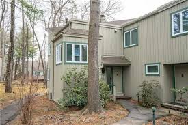 It's difficult to imagine someone tearing out over twenty sash windows, two large picture windows, a 55 tunxis vlg farmington, connecticut. 8 Lyle Ct A Farmington Ct 06032 38 Photos Mls 170382497 Movoto