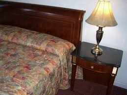 Candle bay inn places you next to monterey county fairgrounds and a short stroll from other popular sights like del monte beach. Motel Candle Bay Inn Monterey Centraldereservas Com