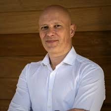 Today marks my last day at Red Hat. It's been an honor to work with such  amazing people, in so many different ways, over these last 18 years. 🙏  Thanks to all