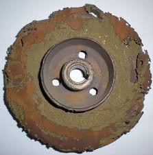 Jika enjin motor tak boleh hidup, berkemungkinan besar disebabkan spark plug sudah rosak dan tidak dapat menghasilkan pembakaran yang mencukupi apa perlu dilakukan untuk mengatasi masalah enjin motor tidak boleh hidup atau start? Membongkar Dan Membaiki Kerosakan Asas Pam Perendaman Air Dengan Tangan Mereka Sendiri