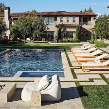 Architectural digest takes you on a tour of three stunning rooms in kourtney kardashian's home: Saraemma164 Kourtney Kardashian House Calabasas Homes Kardashian Home