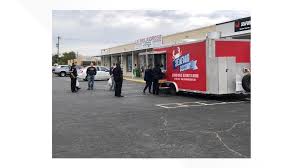 Seafood Restaurant Serves Meals To First Responders Wfmynews2 Com