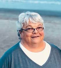 Angie Green's Instagram, Twitter & Facebook