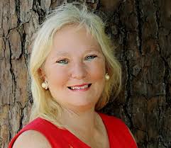 If She Can ... Encouraging Stories of Faith, Fire and Fight