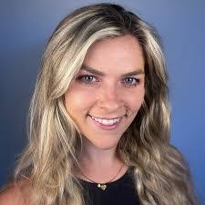 Anne Schade's Instagram, Twitter & Facebook