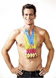 ˈsɛzɐɾ si.ˈelu ˈfiʎu, born january 10, 1987) is a brazilian competitive swimmer who specializes in sprint events. Cesar Cielo Sera A Proxima Vitima De Valdirene Jornal Da Manha 49 Anos