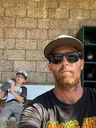 Justin Frady's Instagram, Twitter & Facebook