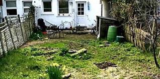10 Tricks Schmuddel Ecken Im Garten Aufzuwerten In 2020 Garten Deko Garten Beleuchtung