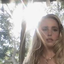 LAUREL: albumy, piosenki, koncerty