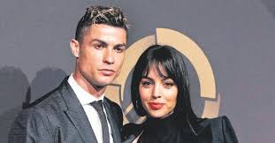 Maybe you would like to learn more about one of these? Juve Nin Yildizi Cristiano Ronaldo Ispanya Da Sac Ekim Merkezi Acti Takvim