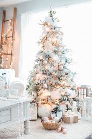 34 Pretty Christmas Tree Decorations Luxury Christmas Tree Decorations Christ Frosted Christmas Tree Elegant Christmas Decor White Christmas Tree Decorations