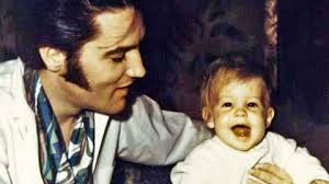 Actress and model danielle riley keough was born in santa monica, california, to musicians lisa marie presley and danny keough. Elvis Presley S Emotional Duet With Daughter Lisa Marie Shows Just How Much He Loved Her Country Rebel