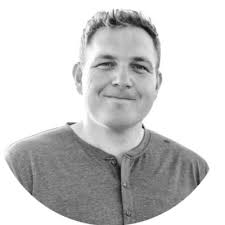 Storytelling Tips to Build Community in Remote Settings