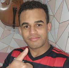 Vous l'attendiez, il est arrivé. 👕 Maillot Home 𝒎𝒂𝒏𝒄𝒉𝒆𝒔  𝒍𝒐𝒏𝒈𝒖𝒆𝒔 disponible en boutique Masséna et sur l'eshop