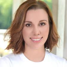 linkingpharmawomen #womeninpharma #community #support #networking