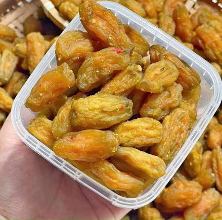 CÓC SẤY DẺO MUỐI ỚT Bạn thích ăn cóc mà sợ chua thì về đội của em này nha  👉👉 100k/500gr Cóc dẻo muối ớt được sấy từ cóc bao tử đủ