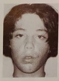 CherylAnnMoser would be 20-years old in 1980, when #UP1498 was found a mile  from Mrs. Jay's, a well known biker bar, in Asbury Park (NJ) 🤔  #CherylAnnMoserIacovone (5'8, 120lbs), was 17 when