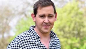 Molnár Gusztáv volt feleségének új férje bántalmazta a színészt: “Gipszben  van a karom”