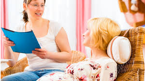 Wann gehe ich zur hebamme? Die Hebamme Ist Fur Dich Da Letsfamily