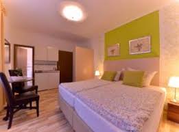 In mainz gibt es zahlreiche möglichkeiten zu übernachten, vom campingplatz über ferienwohnungen bis hin zum luxuriös ausgestatteten hotel ist in der stadt am rhein für jeden geschmack die passende schlafstätte zu finden. Die 10 Besten Pensionen In Mainz Deutschland Booking Com