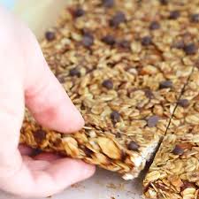 Chewy Peanut Butter Granola Bars Made With Clean Ingredients And No Refined Sugar Full Of P Granola Bars Peanut Butter Granola Recipe Bars Healthy Snacks Easy
