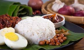 Also, because the packs are rather small lah. Nasi Lemak Tersenarai Dalam 100 Makanan Tradisi Terbaik Di Dunia Terengganu 11