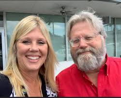 So, Edwin Propst is out here again, loudly praising Governor Arnold  Palacios for supposedly balancing the budget and eliminating deficits.  First off, is he serious or just looking for attention? It's baffling,