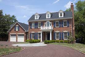 Colonial style homes have influences as diverse as america's first settlers. The Differences Between Colonial And Federal Style Architecture Quicken Loans