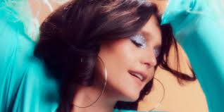 Jessie Ware regresa su sencillo "Free Yourself"