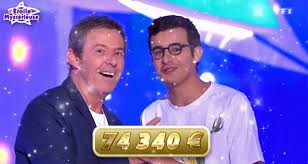 Les habitués de l'émission étaient habitués à suivre les prouesses de paul chaque midi sur tf1. Les 12 Coups De Midi Paul Trouve L Etoile Mysterieuse Avec Chuck Norris Et Fait Envoler Sa Cagnotte Toutelatele