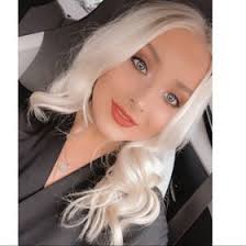 Olivia Rees Jones (oliviamrj)