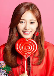 Schaue dir beliebte inhalte von folgenden erstellern an: Tzuyu Twice Candy Pop Korean Photoshoots